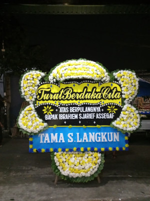 Papan Bunga Duka di Dukuh